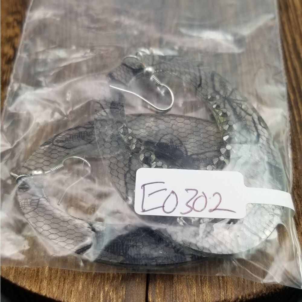 Sexy fishnet lace earrings E0302 - Picture 2 of 3